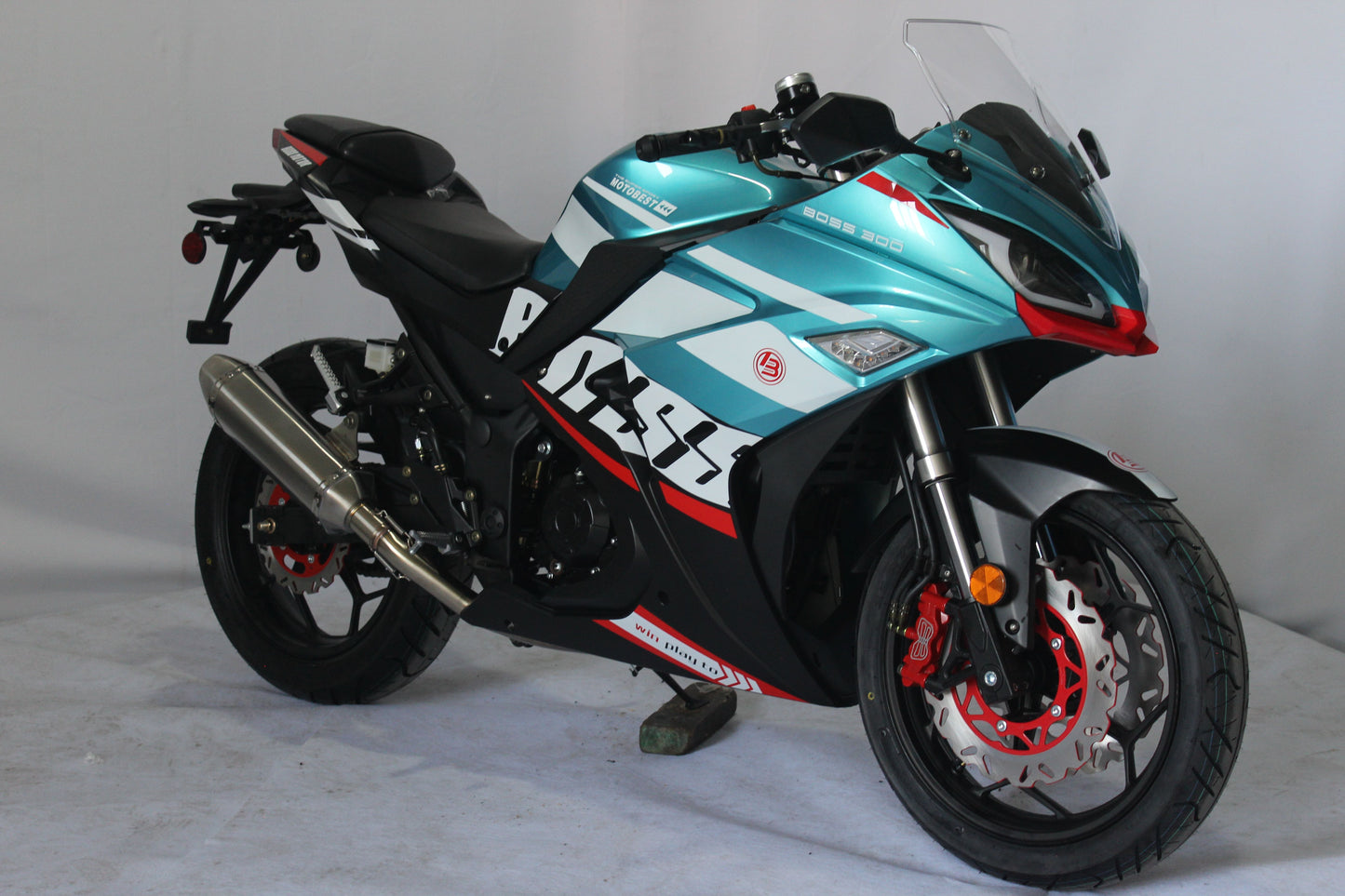 DongFang 300cc DF300RTS Motorcycle Sports style, gear 6+N, 17" Wheel