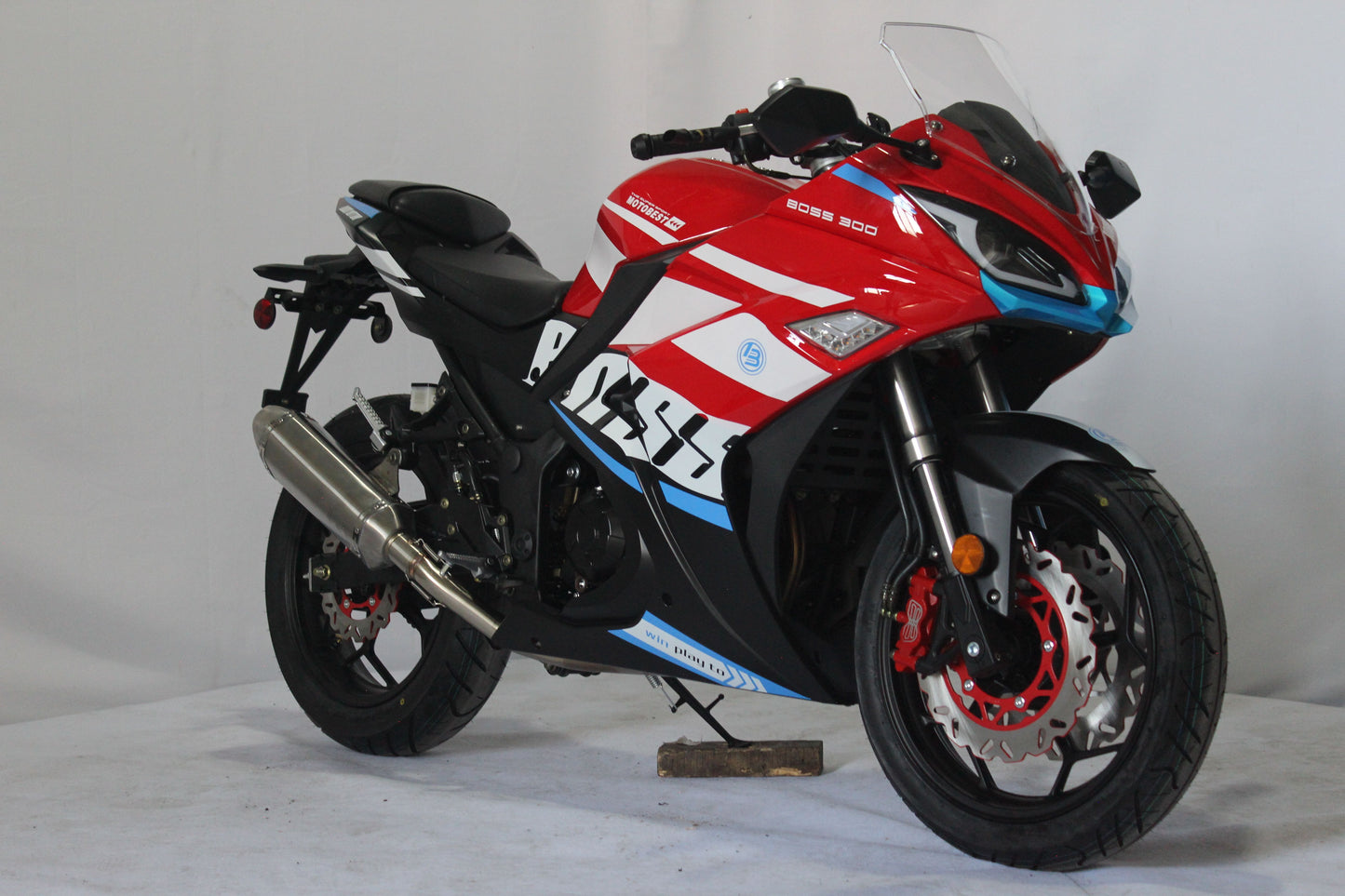 DongFang 300cc DF300RTS Motorcycle Sports style, gear 6+N, 17" Wheel